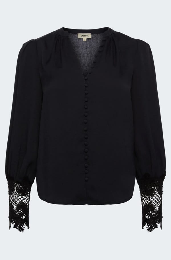 ava blouse in black