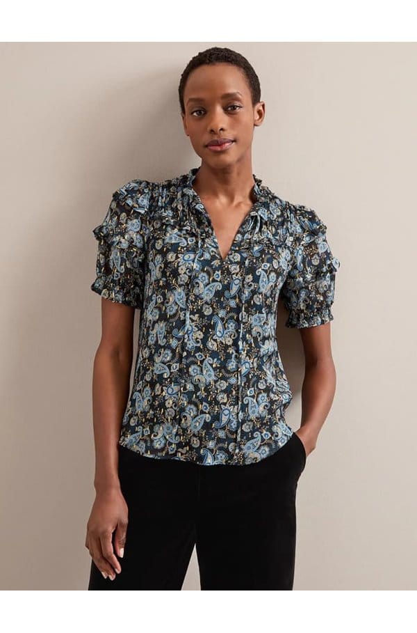 viola top in navy paisley