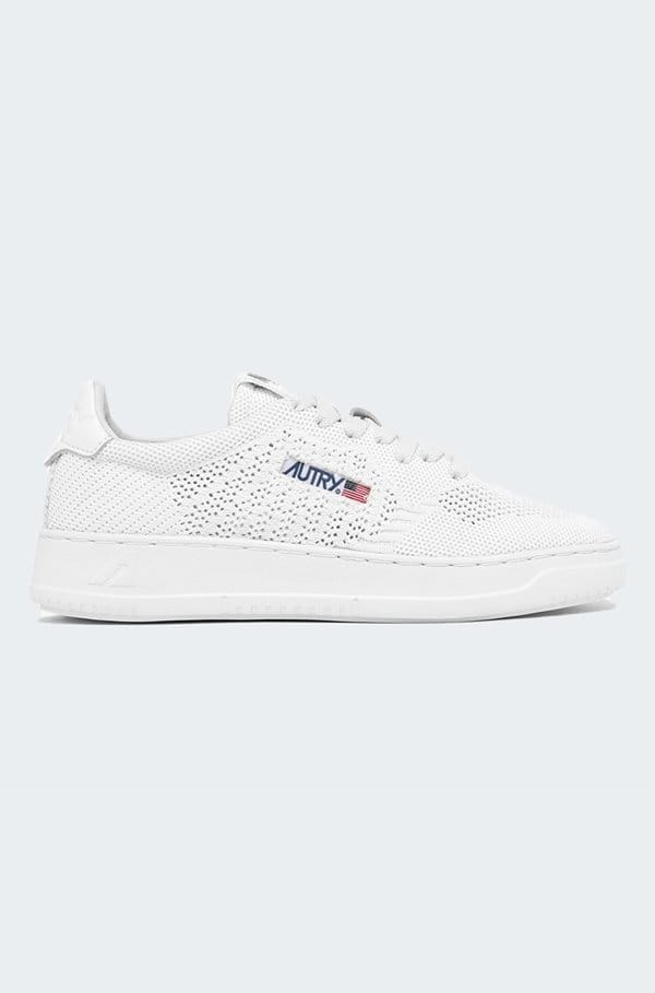 medalist easeknit sneaker in white