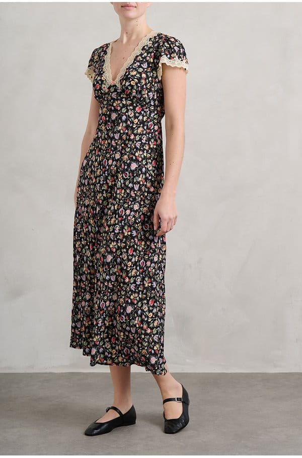 Trilogy Stores | Clarice Dress in Amelie Floral Black